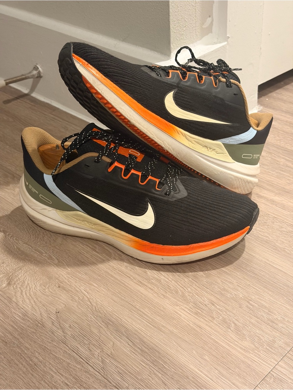 Nike Shoes Mens SZ 10.5 Black Air Winflo 9 Running Athletic Sneakers DX6040-071